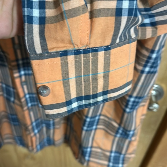 Wrangler Riata Button Down L/S Shirt. - Picture 4 of 5